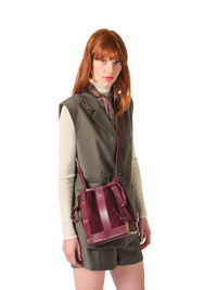 S BUCKET BAG