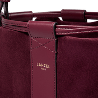 M BUCKET BAG