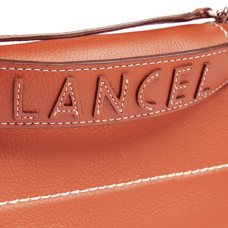 M FLAP BAG