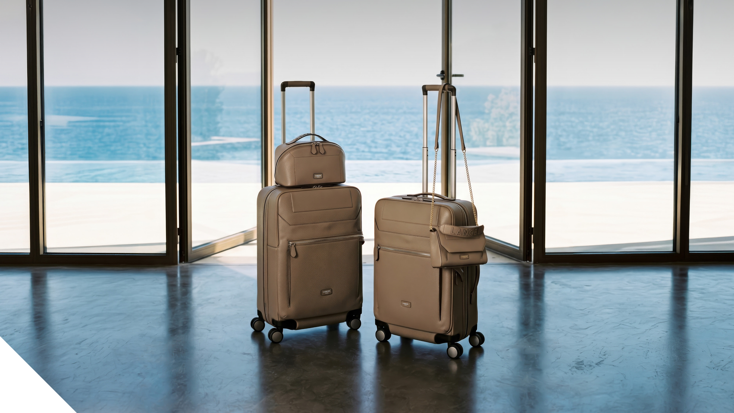 NINON TRAVEL