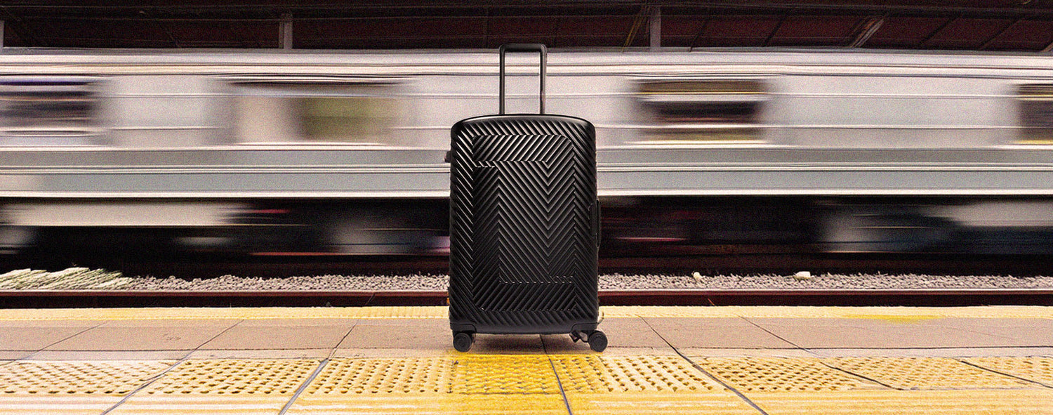 MEDIUM LUGGAGE