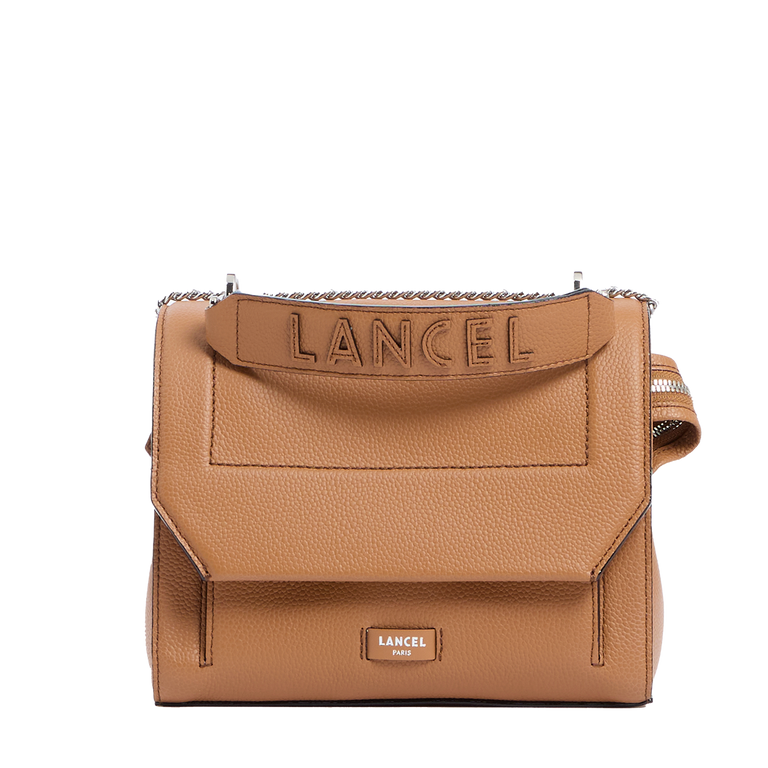 Flap bag with handle