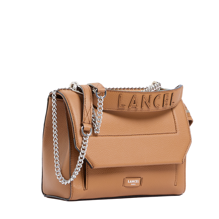 Flap bag with handle