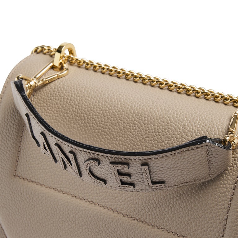 M FLAP BAG