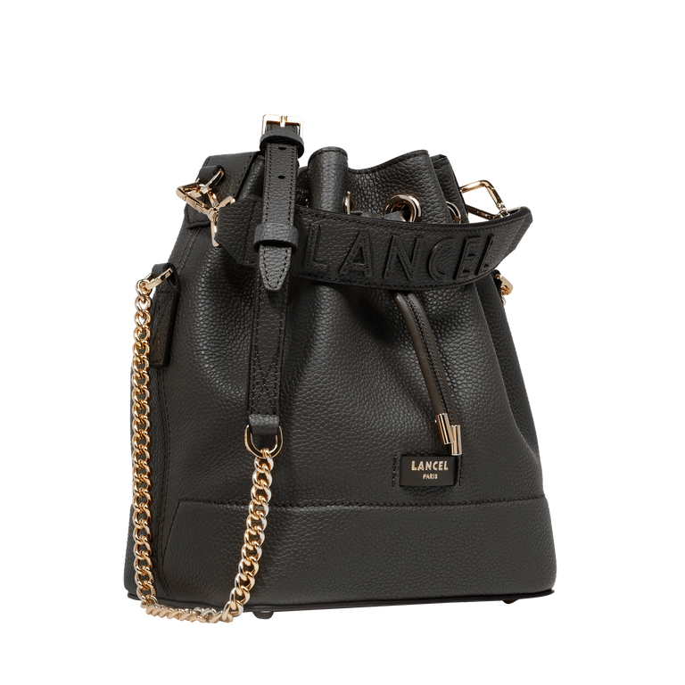 Bucket bag