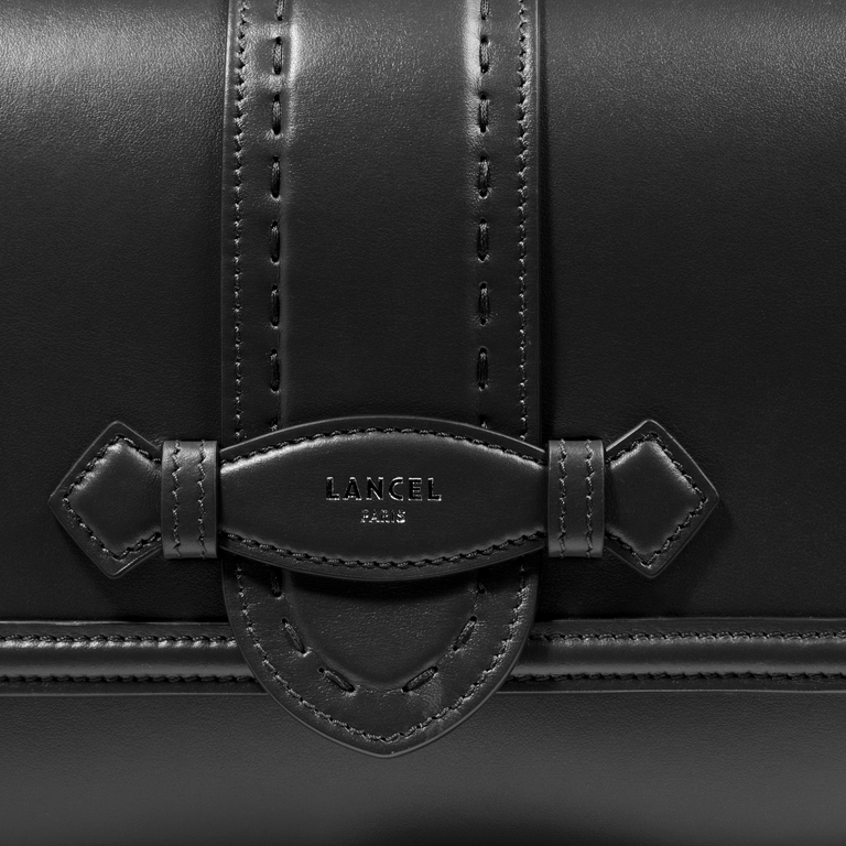 M FLAP BAG