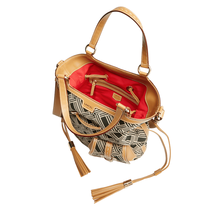 MEDIUM BUCKET BAG
