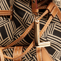 MEDIUM BUCKET BAG