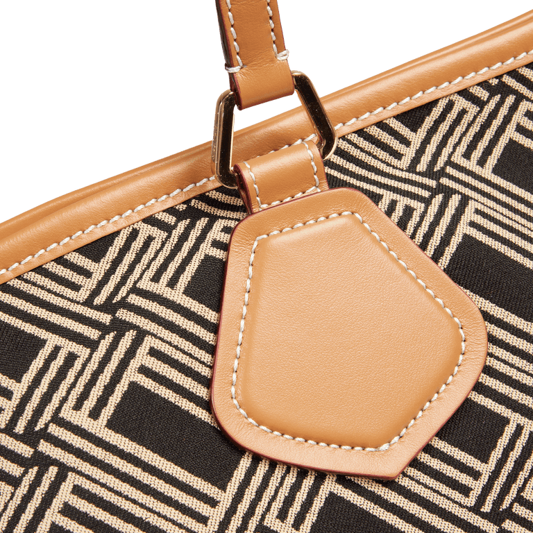 L ZIP TOTE BAG