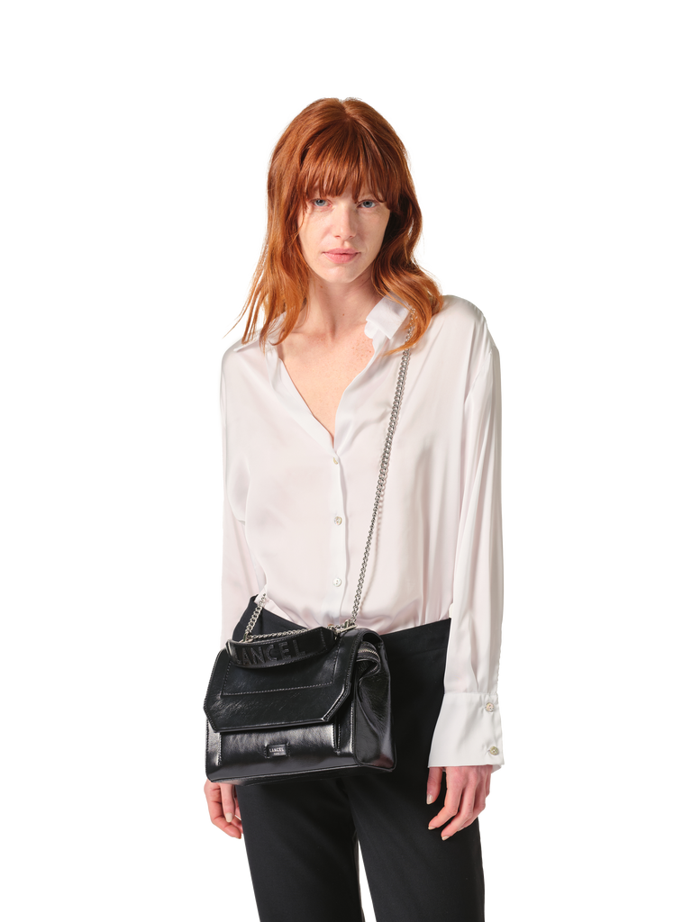 M FLAP BAG