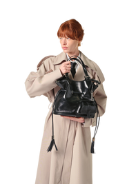 MEDIUM BUCKET BAG