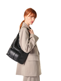 M ZIP HOBO BAG
