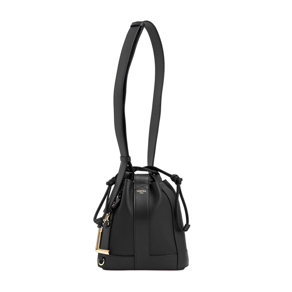 S BUCKET BAG