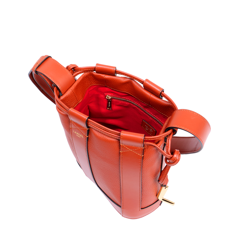 S BUCKET BAG
