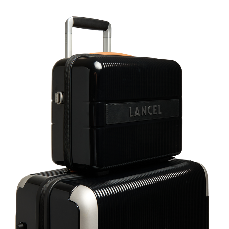 ZIP VANITY CASE