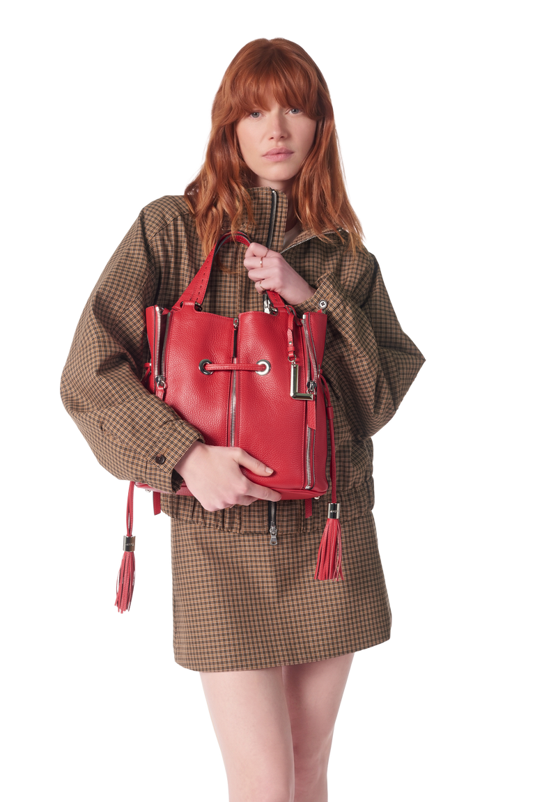 M BUCKET BAG