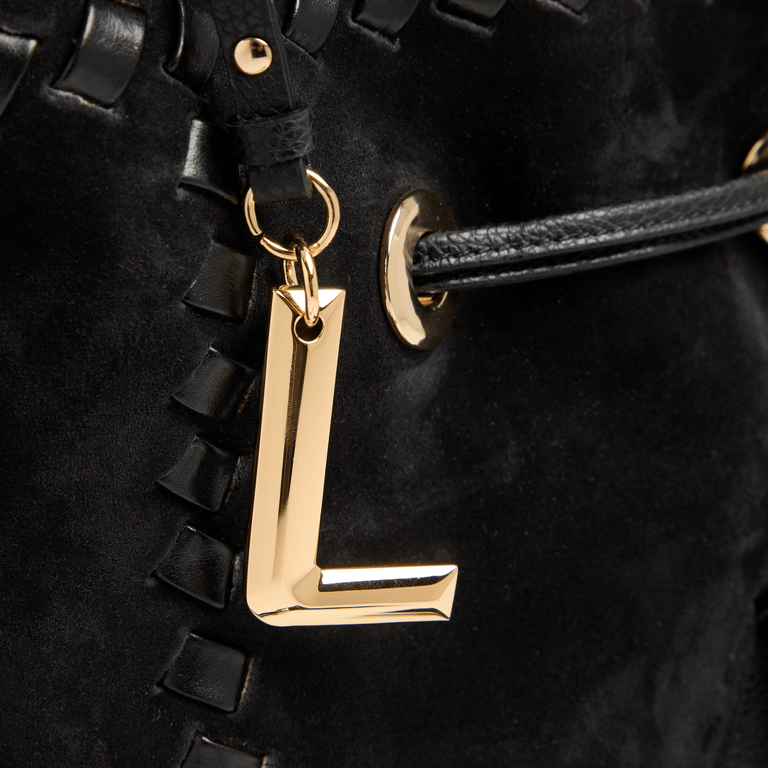 M BUCKET BAG