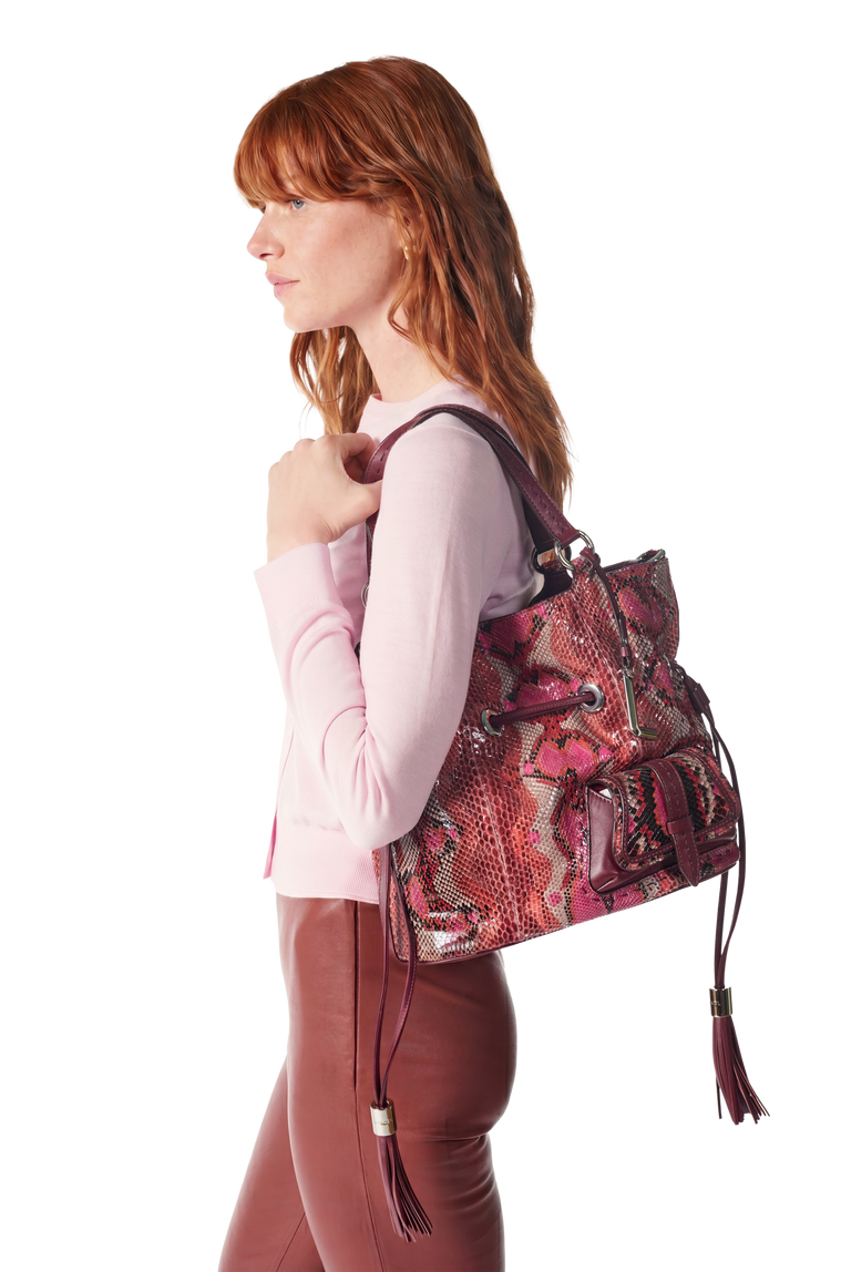 M BUCKET BAG