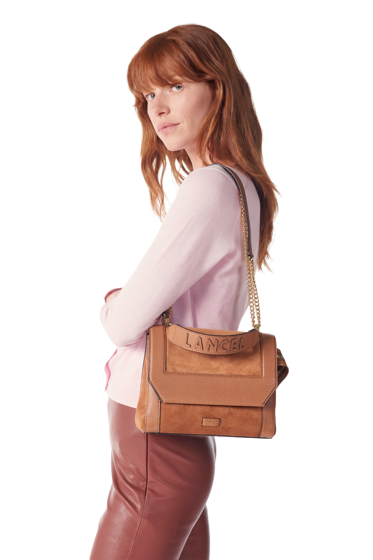 M FLAP BAG