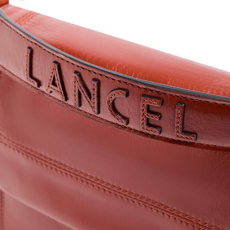 M FLAP BAG