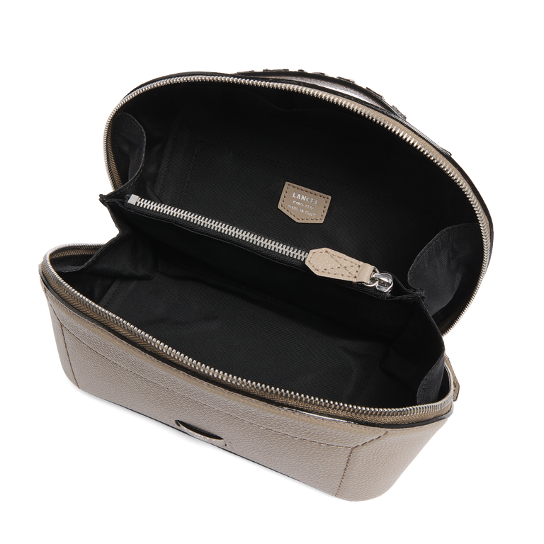 TROUSSE DE TOILETTE