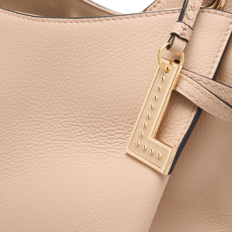 M CARRYALL BAG