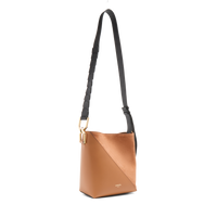 S BUCKET BAG