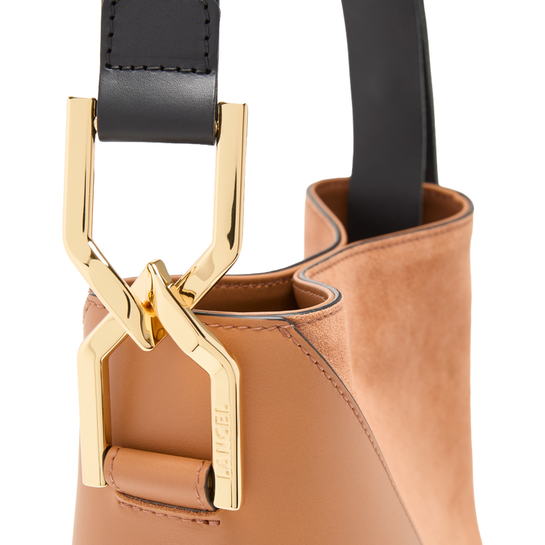 S BUCKET BAG