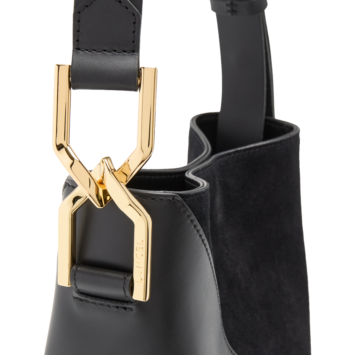 PAGODE DE LANCEL — S BUCKET BAG — BLACK – Lancel