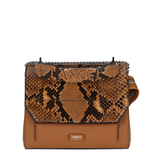 Flap bag with handle - Camel
